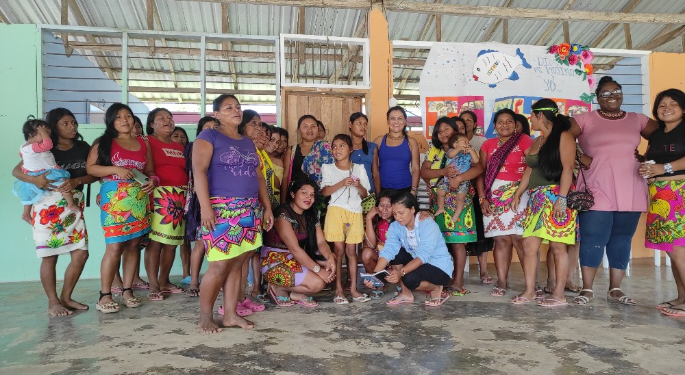 30 mujeres de esta comunidad, que ya cuenta con sentencia de restitución de tierras, conocieron herramientas y rutas para exigir sus derechos como integrantes del pueblo Embera.