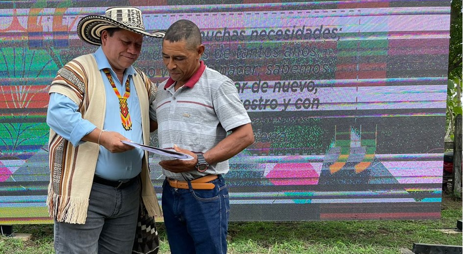 Con entrega de sentencias, tierras y proyectos productivos a familias campesinas de Bolívar y Sucre, la URT conmemoró el Día de las Víctimas