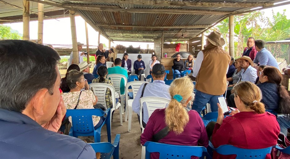 Comunidades desplazadas por la violencia en Bogotá y Cundinamarca conocieron la ruta de la restitución de tierras