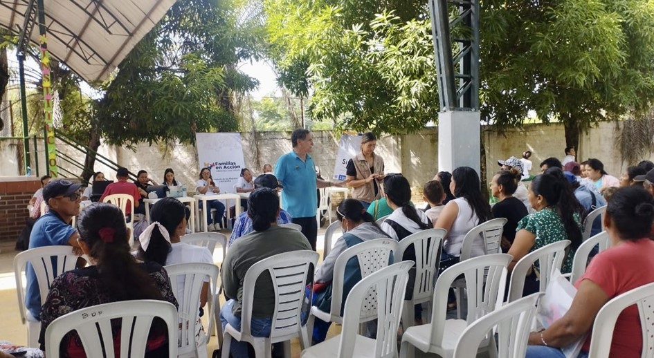 La URT realizó la primera Mesa de Diálogo con los campesinos de Morales y Arenal en el sur de Bolívar