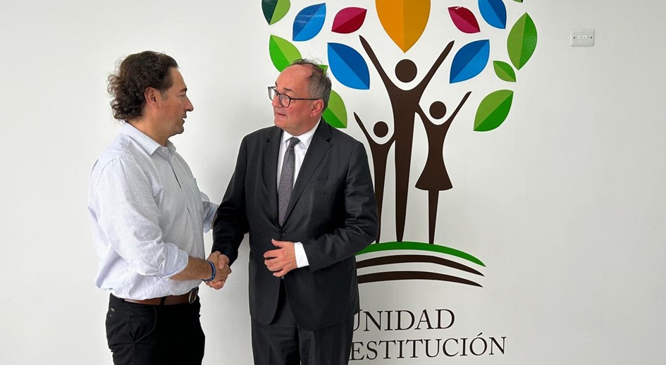Embajador de Austria visitó la sede de la Unidad de Restitución de Tierras en Villavicencio