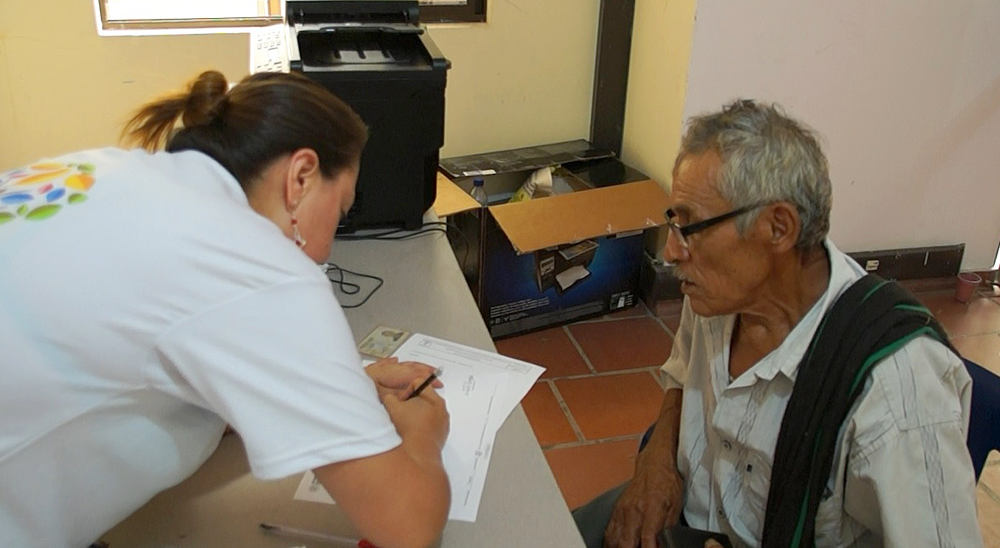 En jornada de atención al ciudadano se ratifica compromiso de la Unidad de Restitución de Tierras con víctimas de San Vicente del Caguán