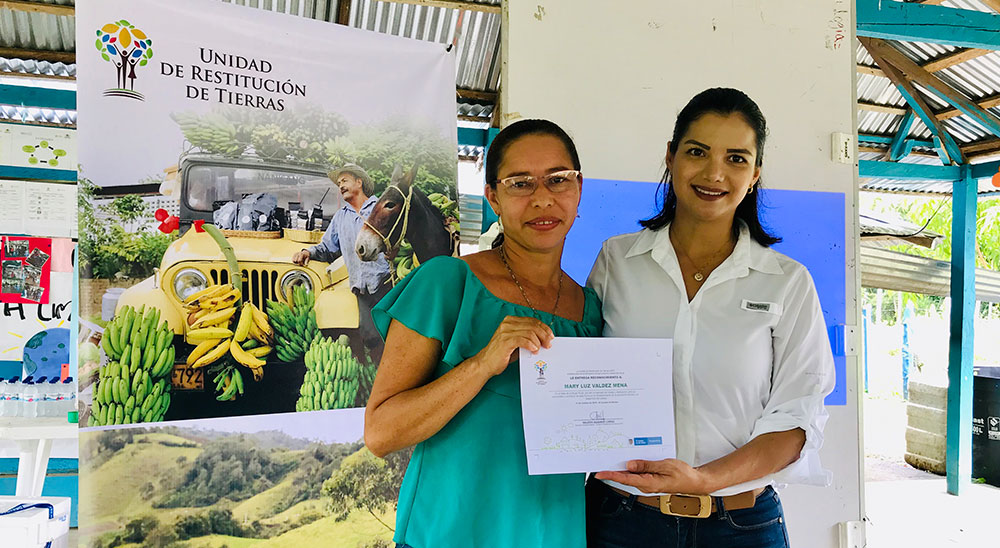 La Unidad de Restitución de Tierras (URT) entregó reconocimiento a mujeres rurales de Bolívar