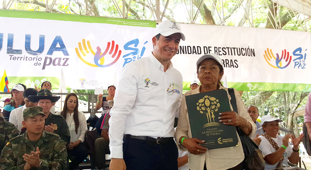 700 hectáreas más restituidas a víctimas del conflicto en el Valle del Cauca