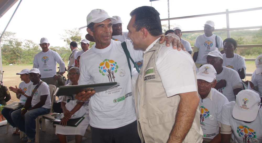 La Unidad de Restitución de Tierras presenta resultados de su gestión a la comunidad de Bolívar