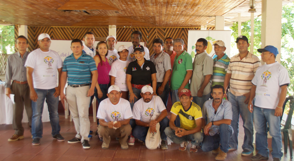 En Colosó, Sucre, autoridades municipales asumen compromisos con beneficiarios de Restitución de Tierras