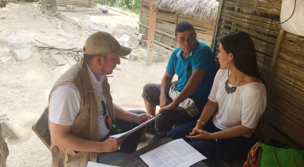 Padre de familia, a quien las Farc le asesinaron a sus hijos y hermanos, recuperó predio en Cundinamarca