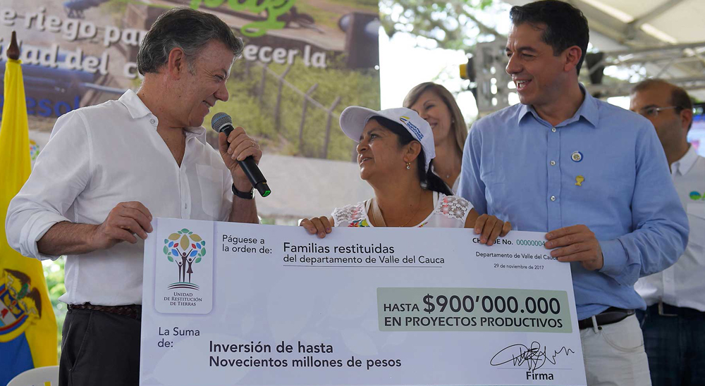 “Con la restitución de tierras estamos llevando prosperidad al campo vallecaucano”: Juan Manuel Santos