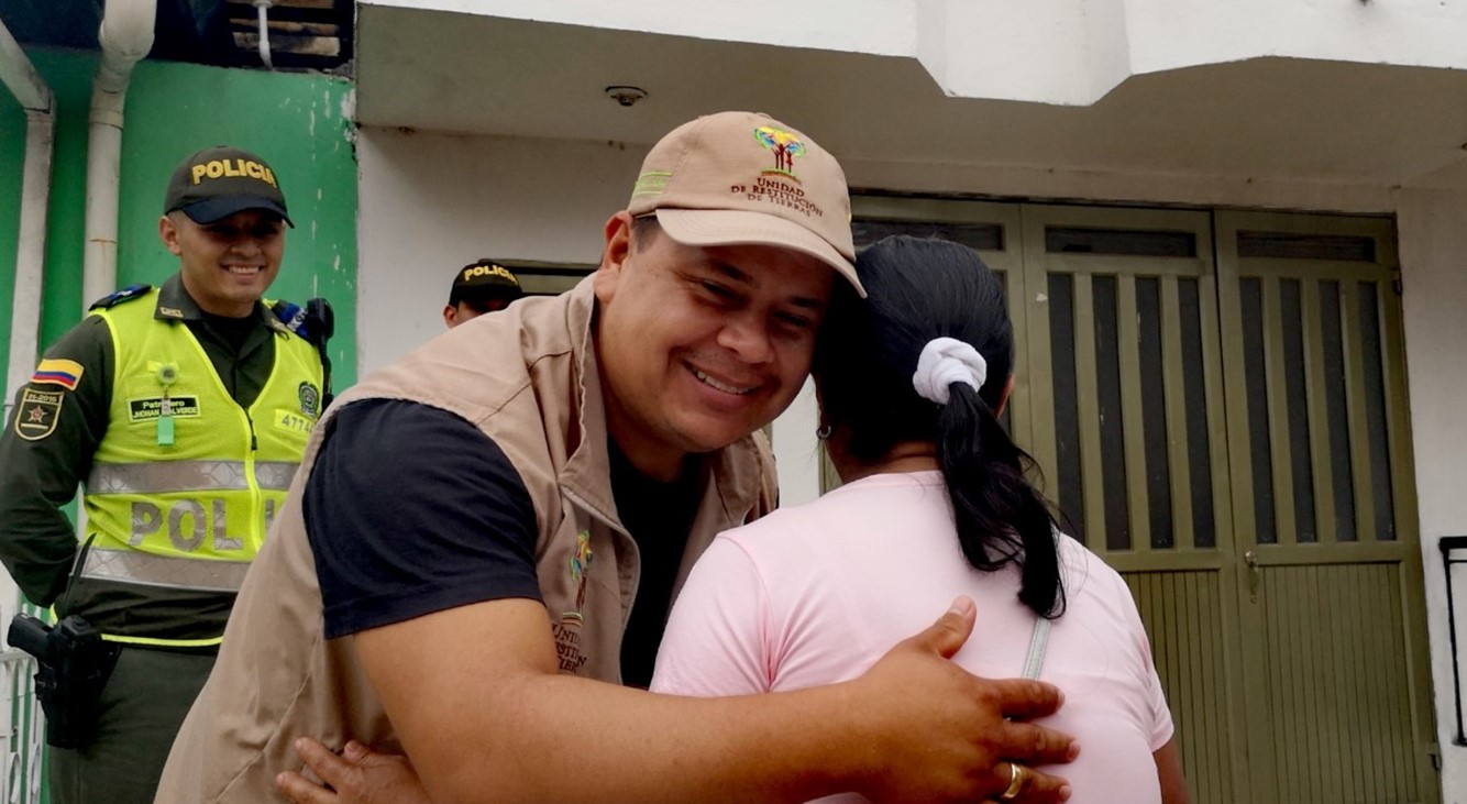 Unidad de Restitución de Tierras (URT) logra que víctima de narcotraficantes recupere su casa en Valle del Guamuez, Putumayo