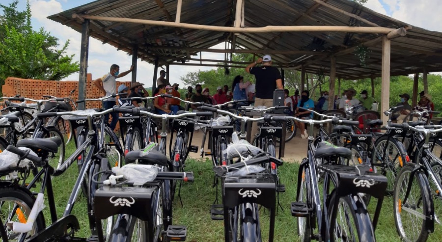 Familias beneficiarias del proceso restitutivo de la costa Caribe recibieron donación de bicicletas