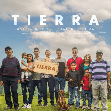 Libro "TIERRA", historias contadas por sus protagonistas
