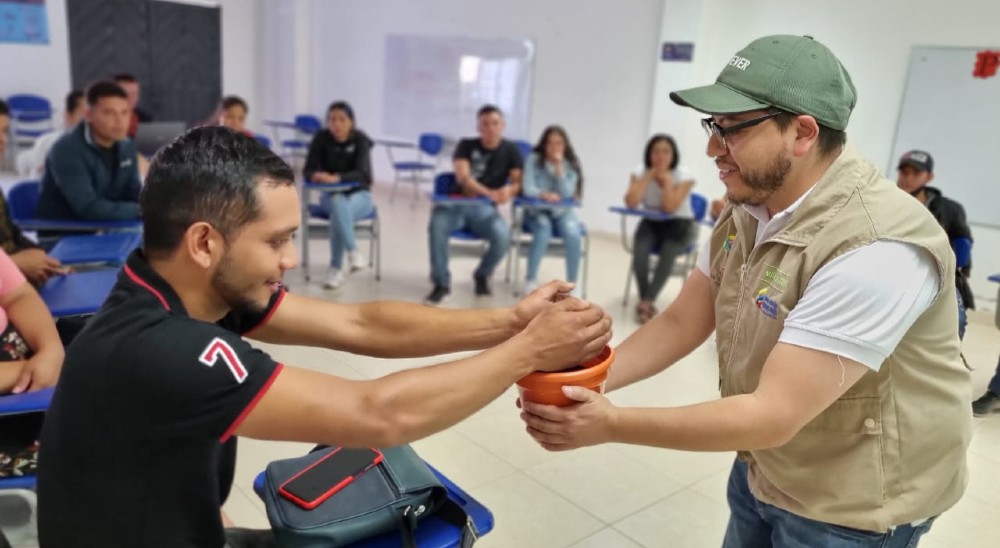 Jóvenes restituidos de municipio PDET de Nariño promueven ruralidad a partir del diálogo e intercambio de experiencias