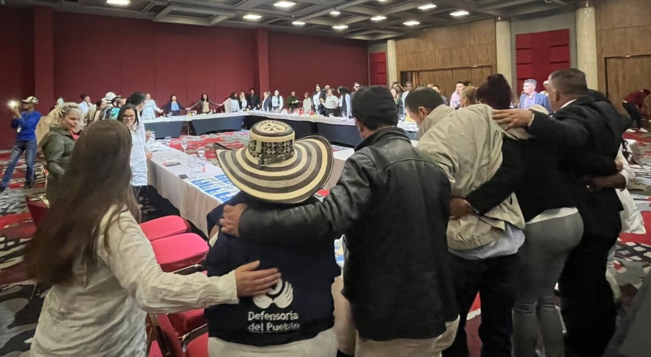 La URT DESTACA EL PAPEL DE LAS ORGANIZACIONES DE VÍCTIMAS DEL CONFLICTO ARMADO PARA AVANZAR EN LA REPARACIÓN INTEGRAL