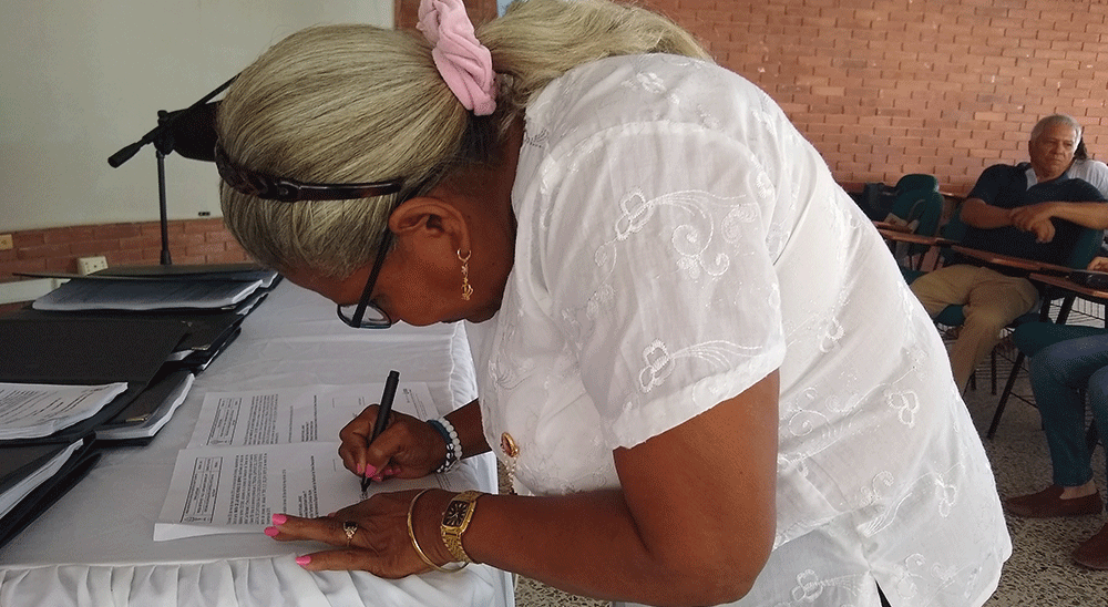 Unidad de Restitución de tierras (URT) entregó sentencia de restitución a campesinos que recuperaron sus tierras en San Onofre (Sucre) 