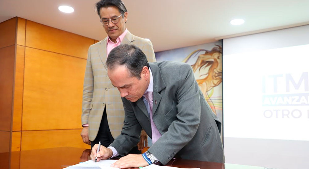 Unidad de Restitución de Tierras (URT) y el Instituto Metropolitano Tecnológico (ITM) firmaron convenio de cooperación para llevar más oportunidades a los campesinos 