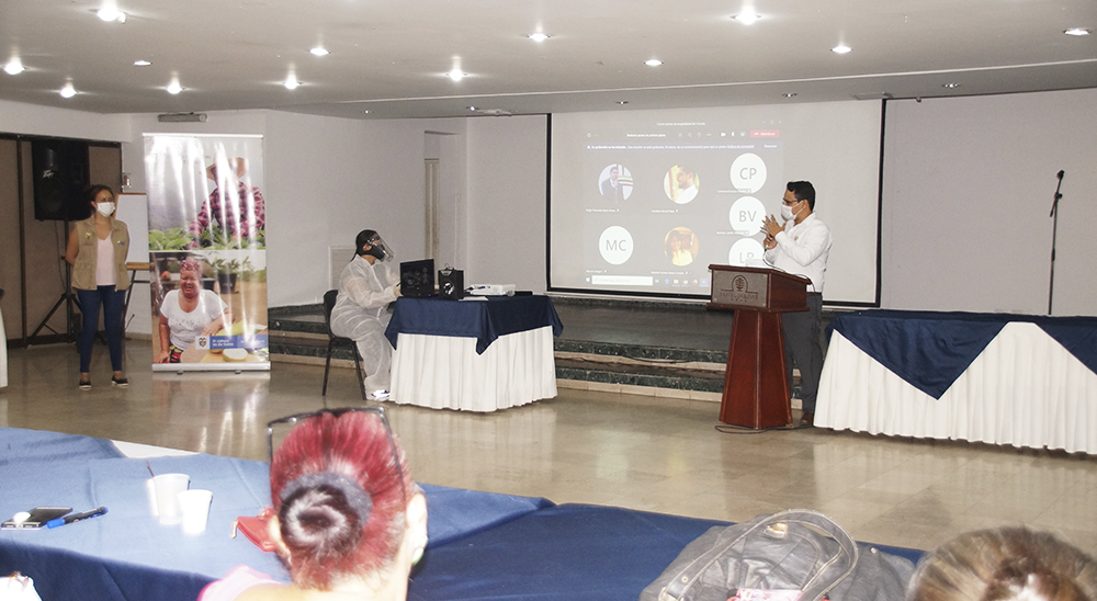 Mujeres restituidas de Norte de Santander acceden a oferta institucional de diferentes entidades públicas 