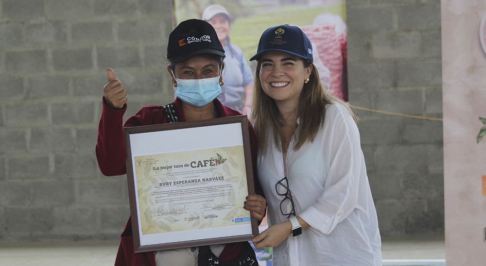 “Los Frutos de la Restitución que surgen de mi tierra son mi empresa”: Ruby Narváez 