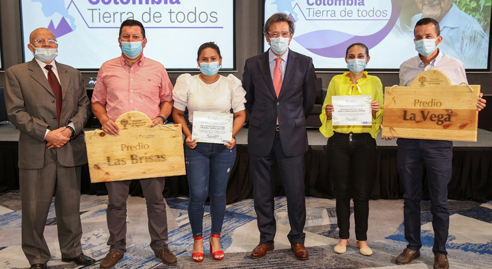 EL GOBIERNO NACIONAL AVANZA PARA CONSOLIDAR LA PAZ CON LEGALIDAD EN LOS TERRITORIOS 