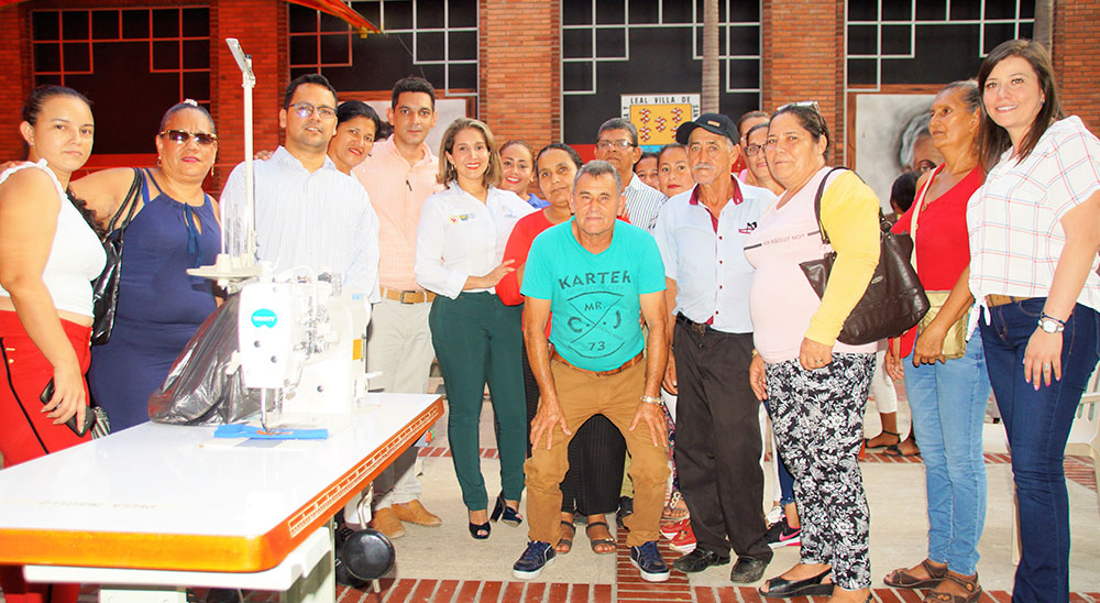 A 15 beneficiarios de restitución de Norte de Santander se les adelantó la navidad, con unidades productivas para fortalecer su economía