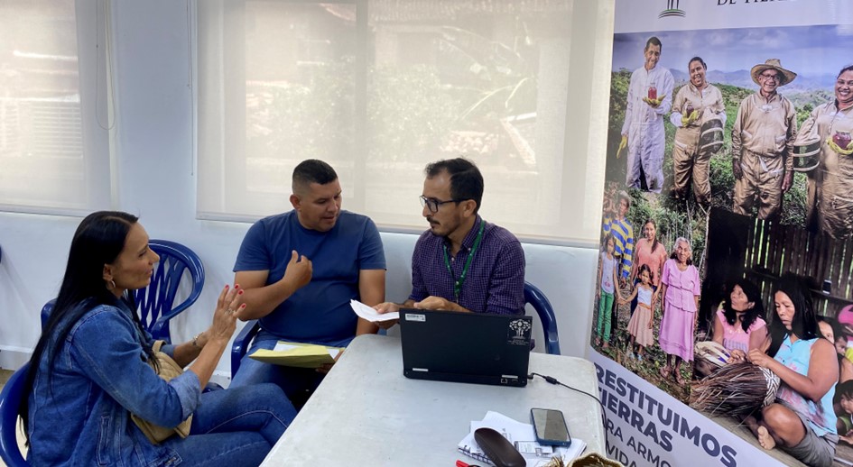 En Santander, la URT impulsa a las víctimas del conflicto armado para que presenten sus solicitudes de restitución de derechos sobre predios abandonados forzosamente