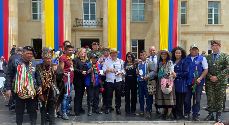 Giovani Yule, recibió condecoración presidencial por su liderazgo al frente de la #OperaciónEsperanza