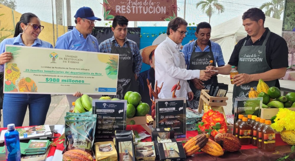  null29 familias restituidas del Meta recibieron $988 millones para implementar proyectos productivos en el actual gobierno 