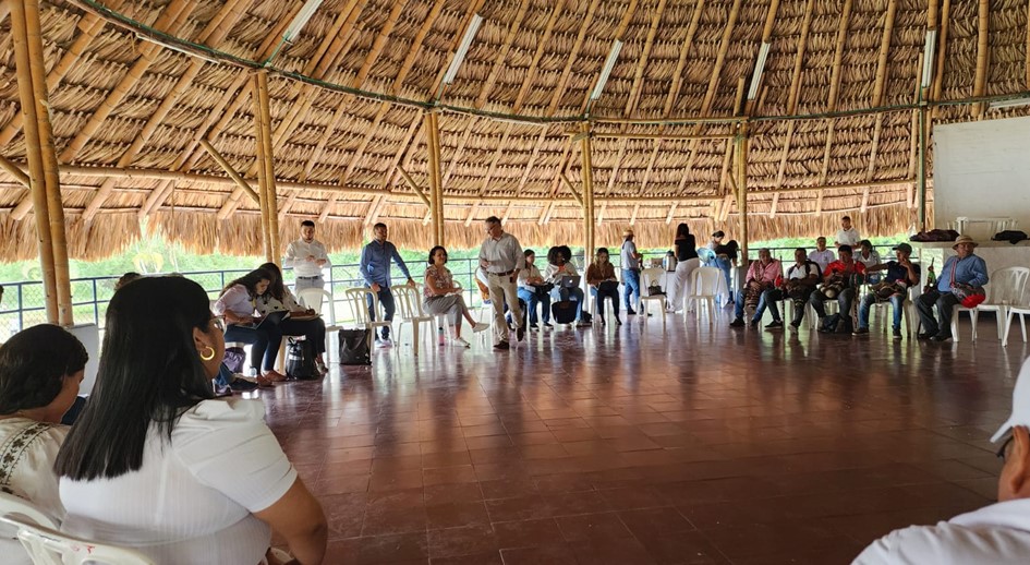 URT fortalece articulación con entidades de Valle del Cauca para proteger comunidades indígenas de Florida y Pradera