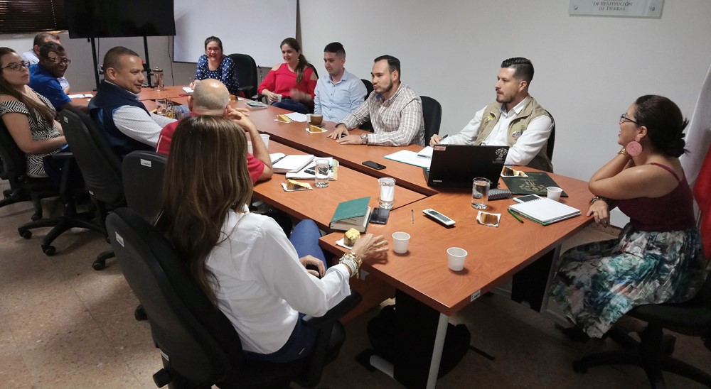 URT fortalece mesas de trabajo con Defensoría del Pueblo, en el Magdalena Medio