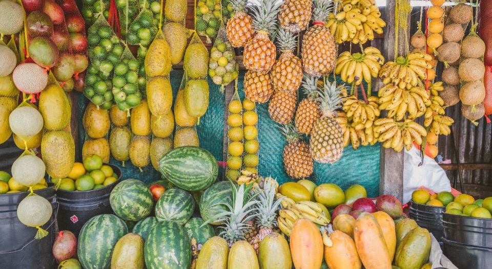 Continúa disminución de precios de alimentos, específicamente en frutas y papa 