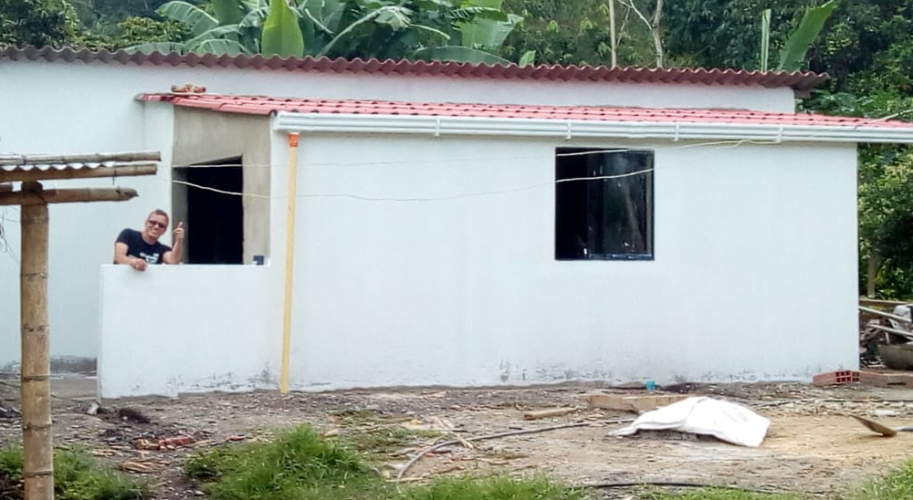 Familia beneficiaria de restitución recibió una vivienda nueva en La Palma, Cundinamarca