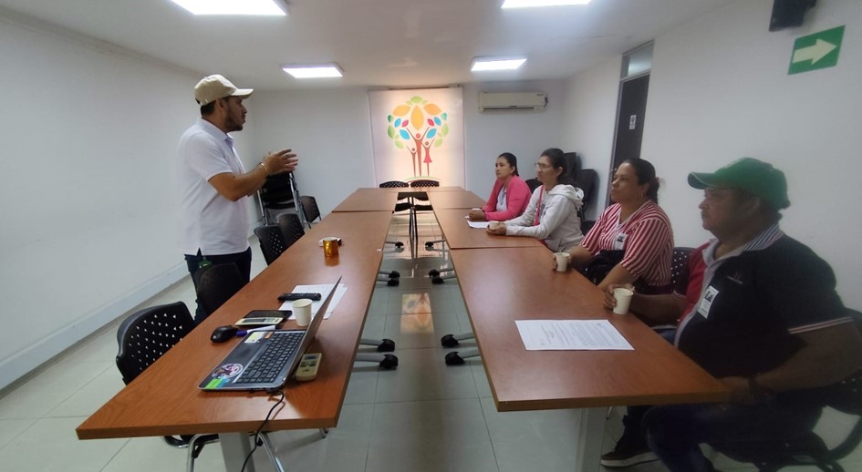 En memoria de sus padres solicitantes de restitución, sus hijas sembrarán cacao y arroz en predios de Norte de Santander