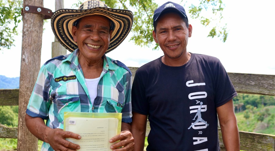 null¡No se deje engañar! El proceso de restitución de tierras es gratuito en el Urabá y en todo el país