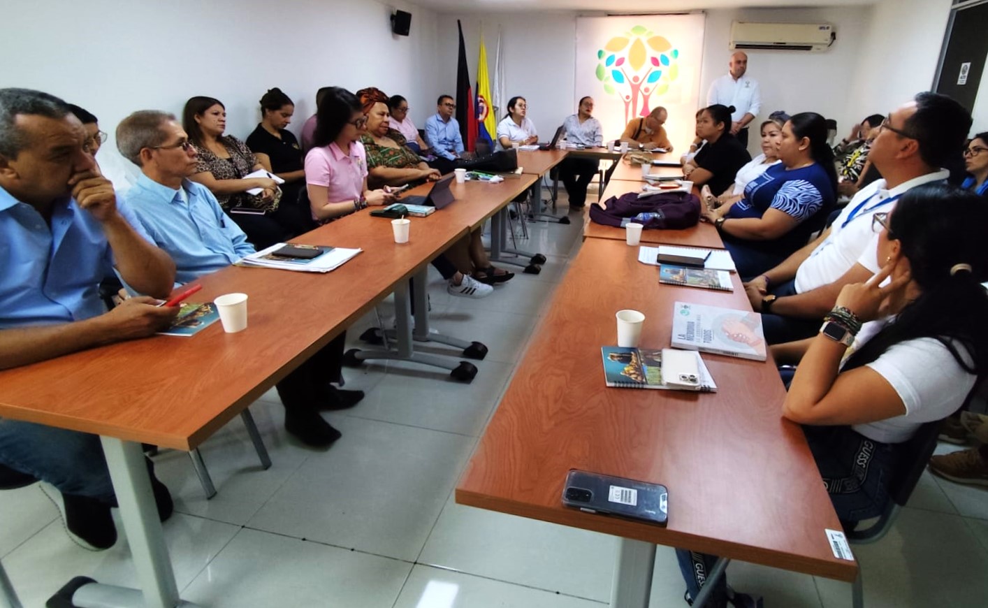 Con la asistencia de solicitantes y autoridades del departamento, la Unidad de Restitución de Tierras (URT) lideró un espacio de articulación en el que se establecieron compromisos relacionados con la socialización, las rutas de atención y la reparación a los segundos ocupantes.