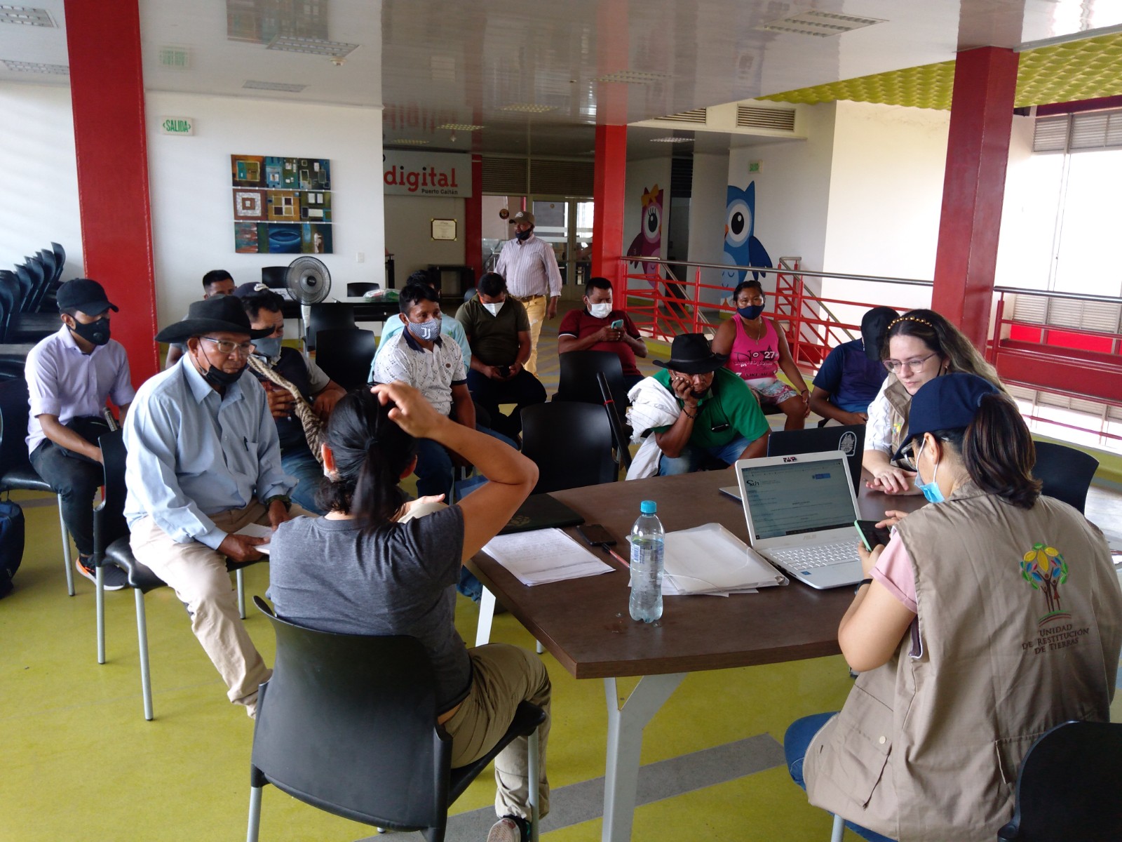 Además, la Unidad logró en agosto que un juzgado especializado decretara medidas cautelares para cesar y prevenir daños ambientales a causa de la deforestación, remoción e intervención de los bosques y vegetación natural de la ronda hídrica de los caños, ríos y lagunas. 