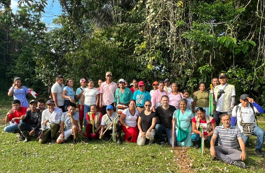 Entre las afectaciones que han sufrido estas comunidades están el abandono, confinamiento y despojo de tierras, además de graves daños ambientales.