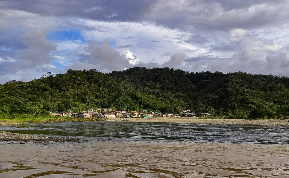 El fallo restituye 44.509 hectáreas a 263 familias víctimas del conflicto armado, lo que marca un hito en la reparación y la justicia para los pueblos étnicos de Colombia.