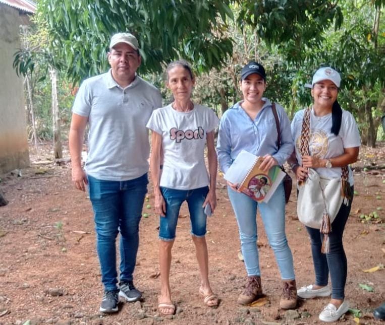 En el municipio de La Jagua de Ibirico, la familia Criado Montaño vivía de la agricultura en la parcelación La Estrella, en Las Palmitas, corregimiento azotado por grupos armados ilegales. Hoy, gracias a la gestión de la URT Cesar - La Guajira, el Tribunal Superior del Distrito Judicial de Cartagena ordena en favor de ellos la entrega material de más de 30 hectáreas.