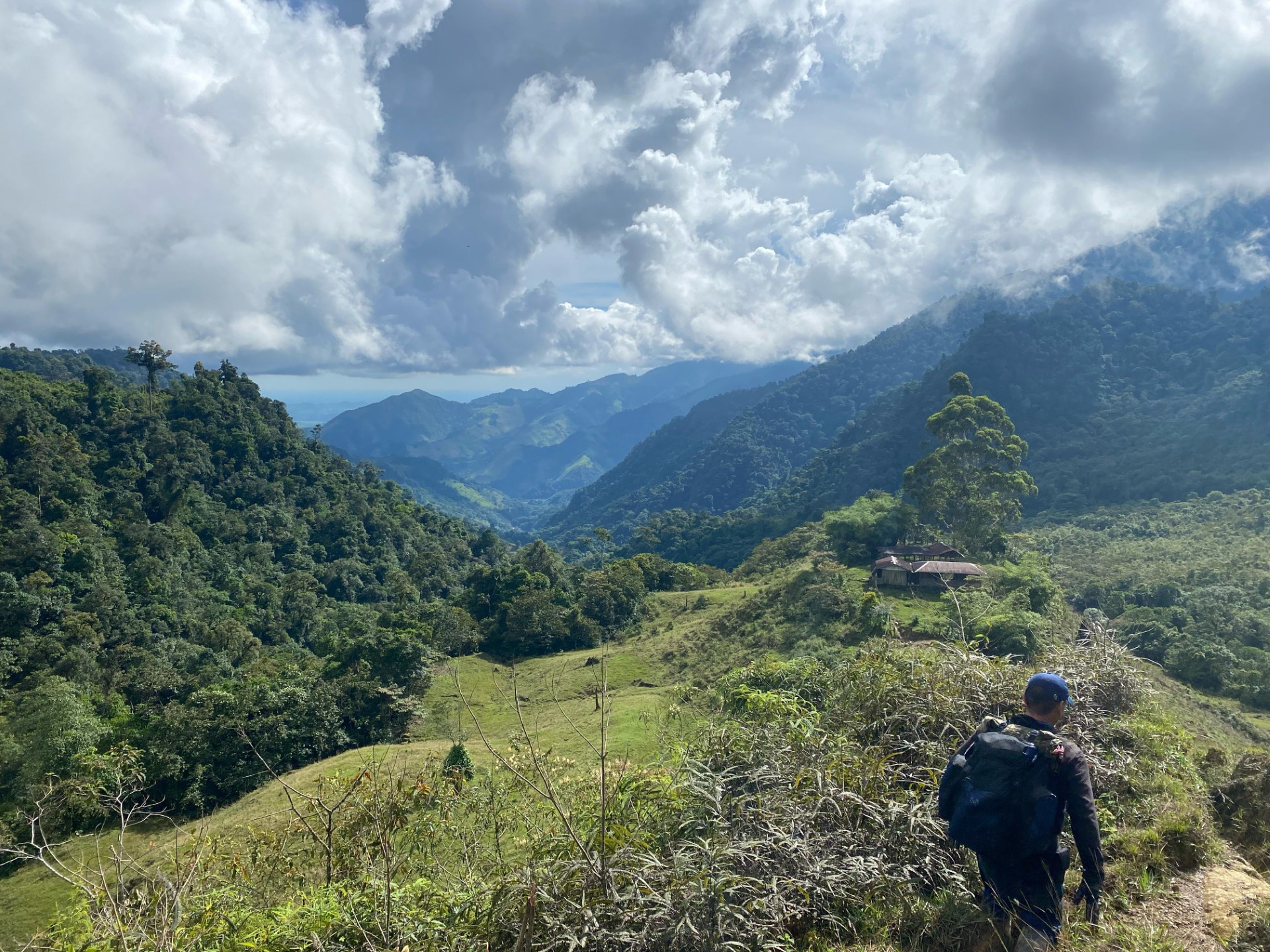 Gracias a la URT, el Juzgado Primero Civil del Circuito Especializado en Restitución de Tierras de Villavicencio ordenó además la adopción de medidas de reparación integral para esta familia víctima del conflicto.