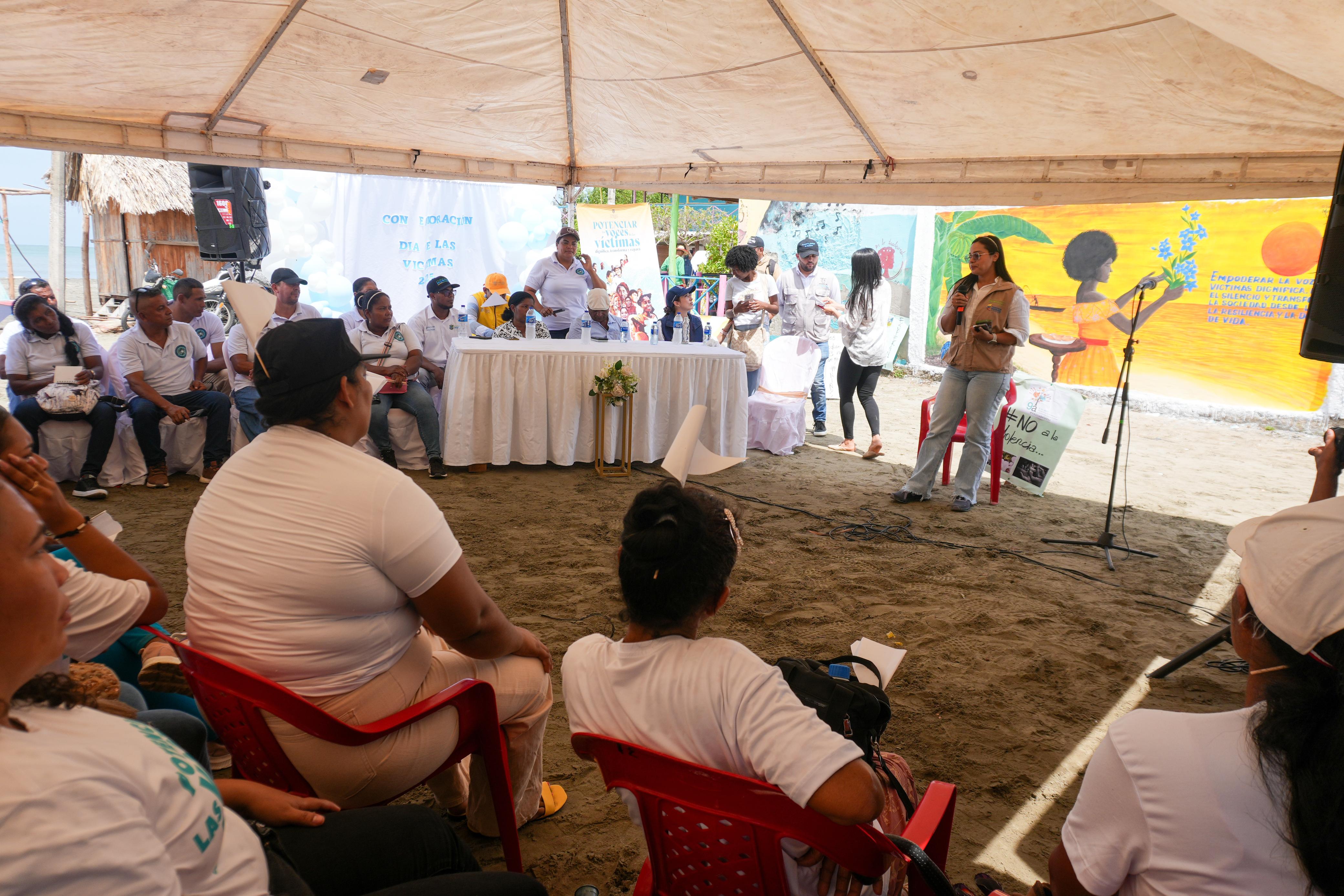 Con motivo del Día de la Memoria y Solidaridad con las Víctimas, nos trasladamos hasta este corregimiento del municipio de Moñitos. Allí escuchamos a la comunidad y compartimos nuestra oferta institucional.