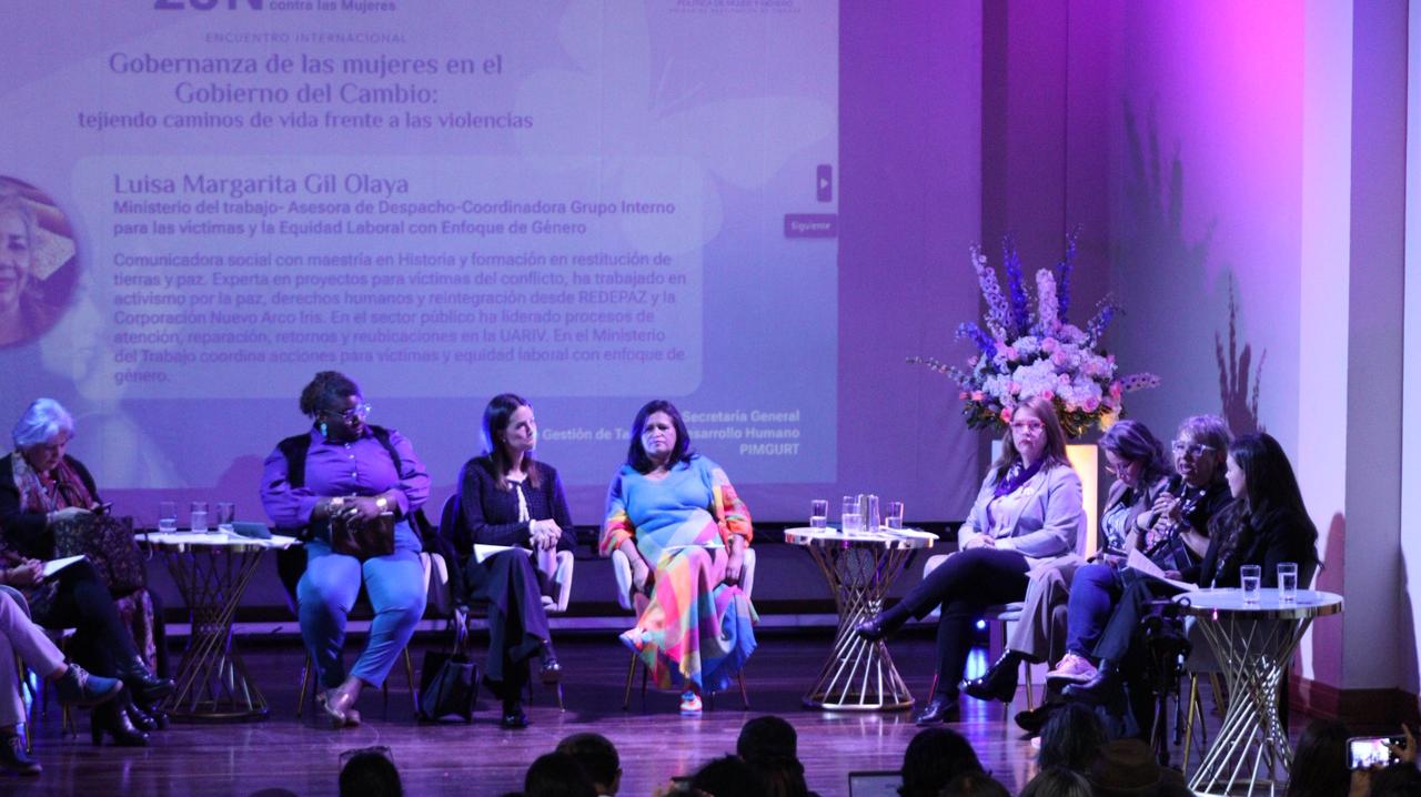 Este evento, impulsado por la secretaria general Jaqueline Campos, reunió a dignatarias de España, México y Costa Rica, congresistas, agencias de cooperación, entidades del Estado, organizaciones sociales y lideresas que coincidieron en que blindar sus derechos es fortalecer la democracia. 