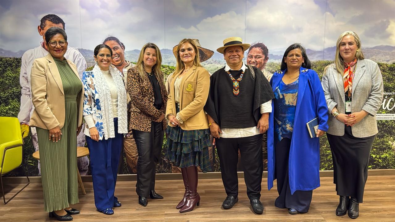 En un encuentro en la sede de nivel central de la entidad, se revisó el estado de los procesos en las distintas regiones del país, así como los avances y retos en la implementación de los fallos judiciales.  La articulación entre la URT y el Consejo Superior de la Judicatura ha sido clave para consolidar la subespecialidad de restitución de tierras y fortalecer los juzgados con enfoque étnico, creados para garantizar acceso diferencial a la justicia para comunidades indígenas y afrodescendientes.